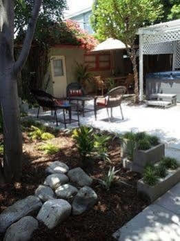 Beachrunners Bed & Breakfast 2*